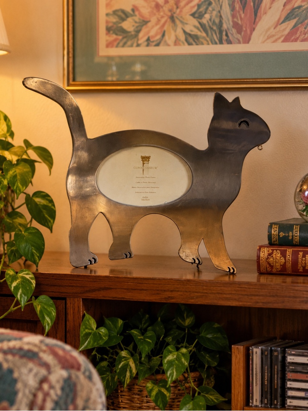 Connoisseur Kitty Cat Shaped Frame Silver Tone